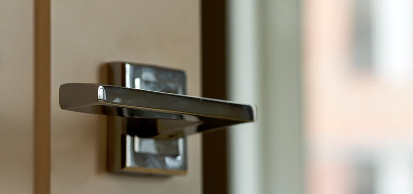 Door Lever Knob Repair in Fillmore, California