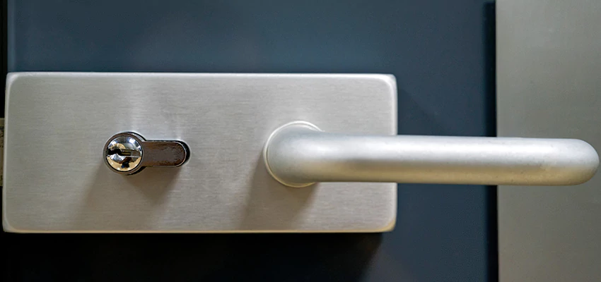 Change Patio Door Locks in Fillmore, California